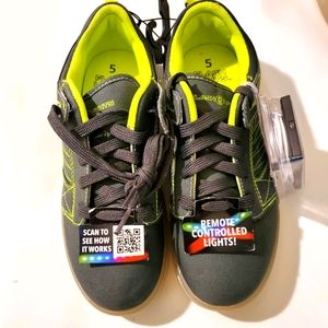 Flash Light gray sneakers with remote multi colors